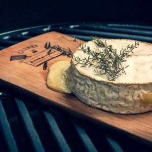 Rookplank cherry | kersen | gerookte camembert | Rookplankje.nl