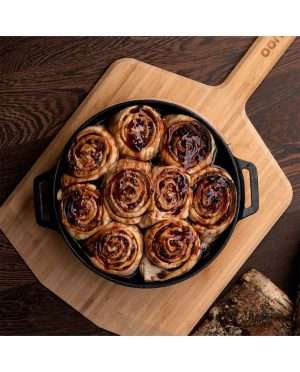Sfeerafbeelding | Ooni Pizzaschep Bamboe 35 cm | Serveerplank